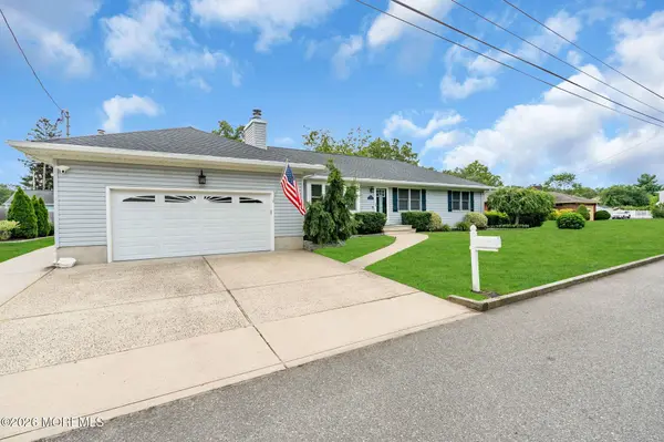 633 Spray Avenue, Beachwood, NJ 08722