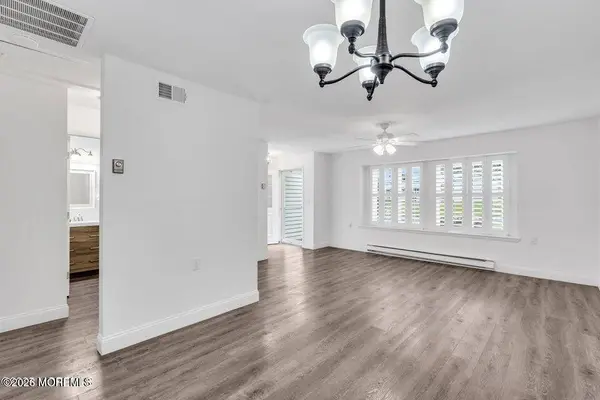 439 Chesterfield Court, Manchester, NJ 08759