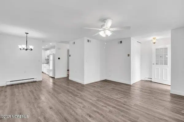 439 Chesterfield Court, Manchester, NJ 08759