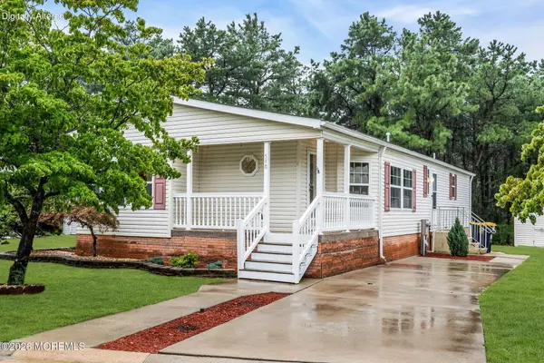 540 Momosa Drive, Whiting, NJ 08759
