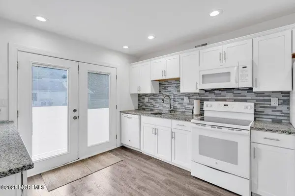 439 Chesterfield Court, Manchester, NJ 08759