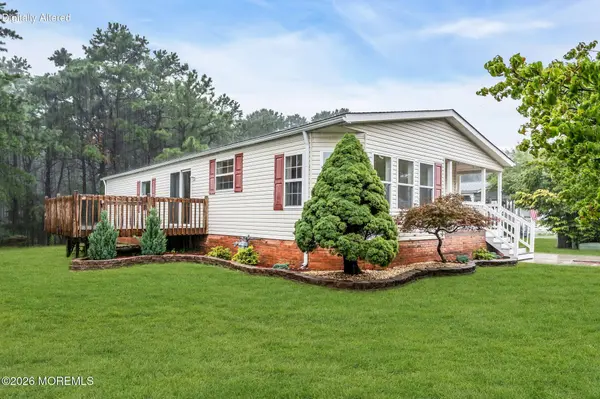 540 Momosa Drive, Whiting, NJ 08759