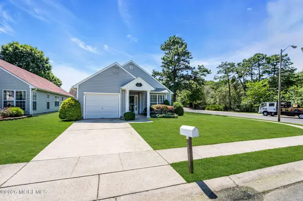 631 Bedford Lane, Manchester, NJ 08759