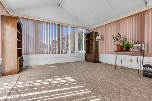 18 Prince Charles Drive, Toms River, NJ 08757