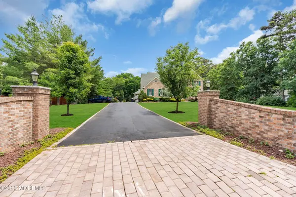61 Erin Drive, Jackson, NJ 08527