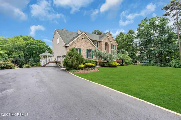 61 Erin Drive, Jackson, NJ 08527