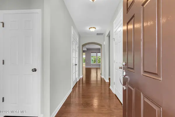 30 Aylesford Lane, Manchester, NJ 08759