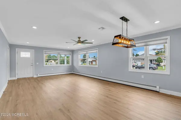 1 Zapata Court, Toms River, NJ 08757