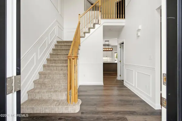 8 Cabin Brook Crescent Crest, Manchester, NJ 08759