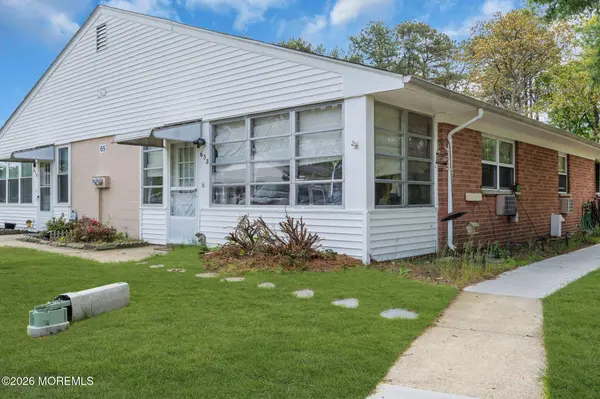 65 Kennedy Drive #B, Whiting, NJ 08759