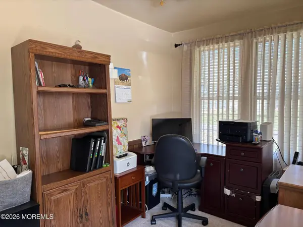 5 Ardmore Street #B, Whiting, NJ 08759