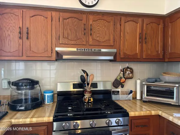 5 Ardmore Street #B, Whiting, NJ 08759
