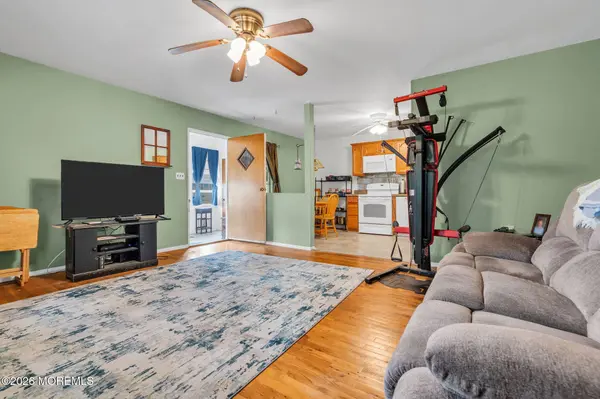 65 Kennedy Drive #B, Whiting, NJ 08759