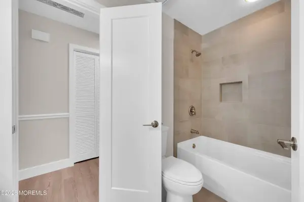 22 Abbey Road, Brick, NJ 08724