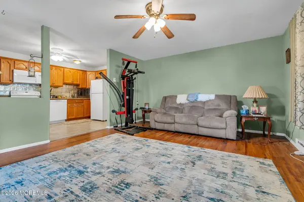 65 Kennedy Drive #B, Whiting, NJ 08759
