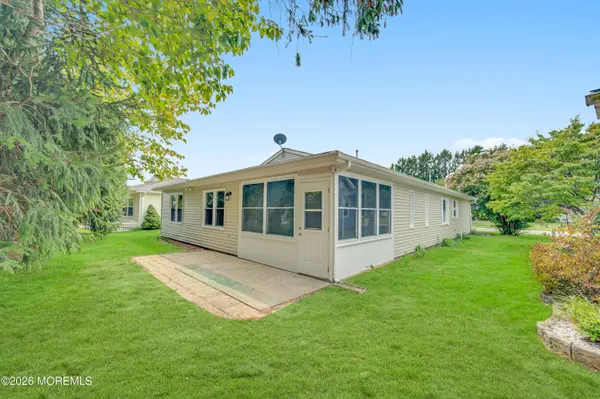 22 Abbey Road, Brick, NJ 08724