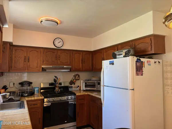 5 Ardmore Street #B, Whiting, NJ 08759