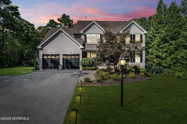 19 Whisper Way, Barnegat, NJ 08005