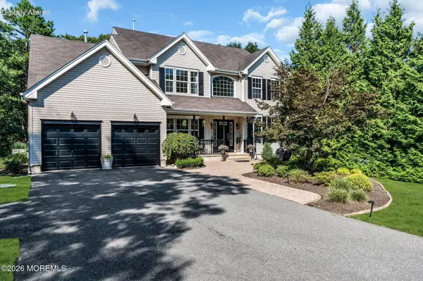 19 Whisper Way, Barnegat, NJ 08005