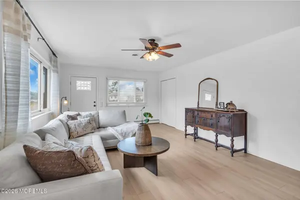 37 Oranjestad Street, Toms River, NJ 08757