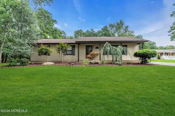 819 Harmony Road, Jackson, NJ 08527