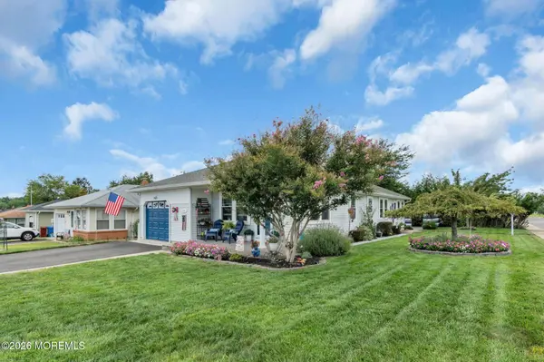 671 Jamaica Boulevard, Toms River, NJ 08757