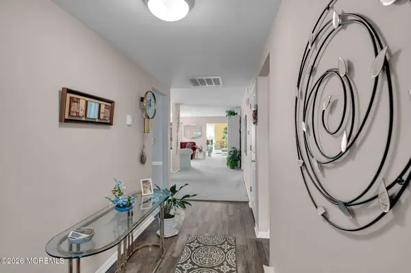 83 Red Hill Road, Manchester, NJ 08759