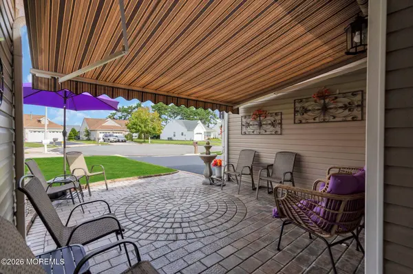 31 Swindon Court, Toms River, NJ 08757