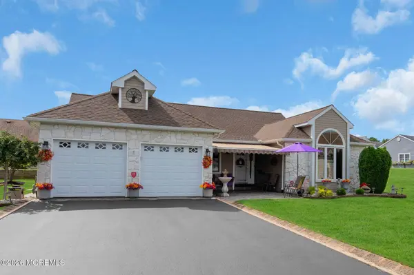 31 Swindon Court, Toms River, NJ 08757