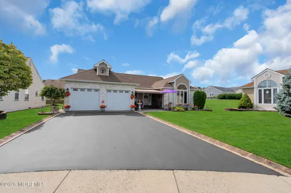 31 Swindon Court, Toms River, NJ 08757