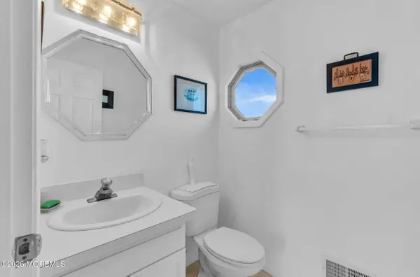 3407 Thistle Avenue, Toms River, NJ 08753