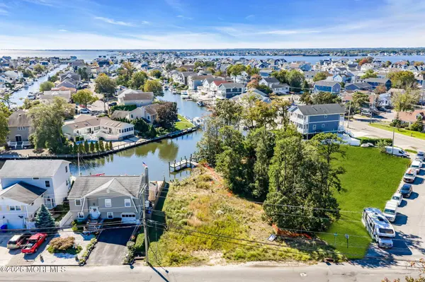3 Shore Acres Plaza, Brick, NJ 08723