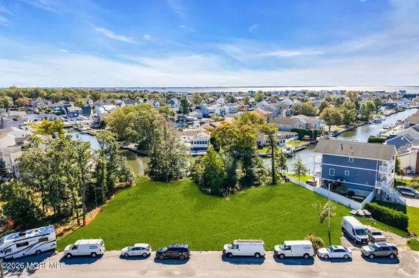 3 Shore Acres Plaza, Brick, NJ 08723