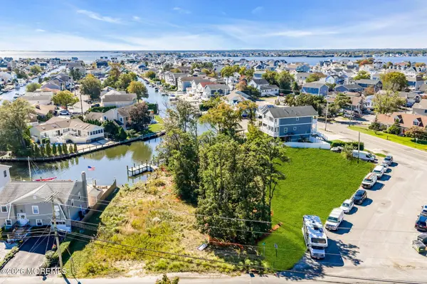 3 Shore Acres Plaza, Brick, NJ 08723