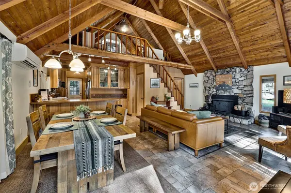 101 Chipmunk PL, Packwood, WA 98361