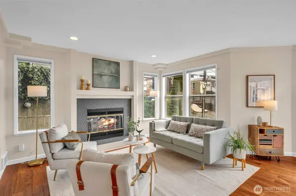 1011 5th AVE N #201, Seattle, WA 98109