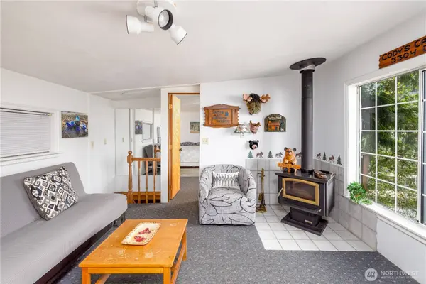 35030 North Shore DR, Mount Vernon, WA 98274
