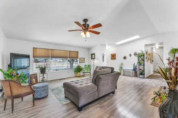100 Ring RD, Dayton, NV 89403