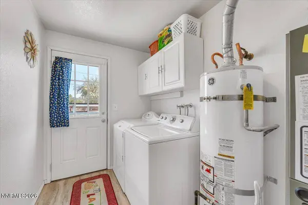 100 Ring RD, Dayton, NV 89403