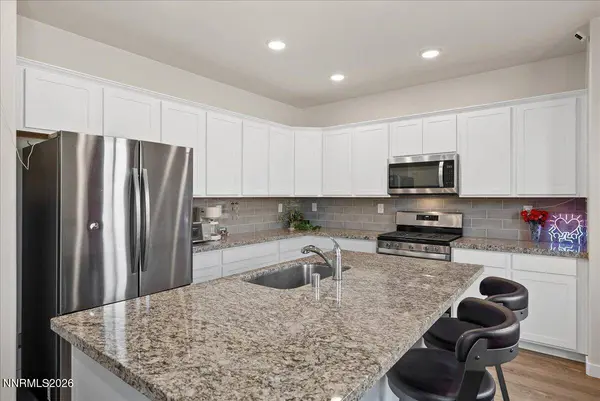 4933 Cavestone, Sun Valley, NV 89433