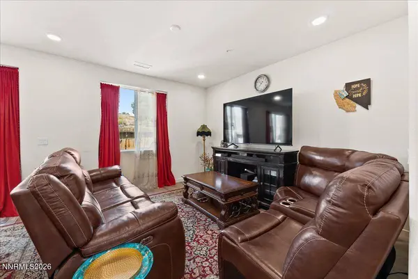 4933 Cavestone, Sun Valley, NV 89433