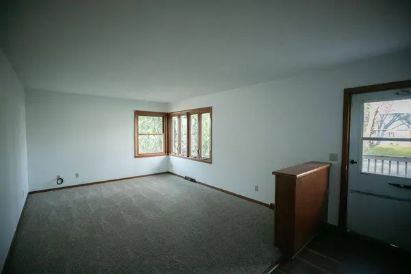 581 Pleasant ST, Dassel, MN 55325