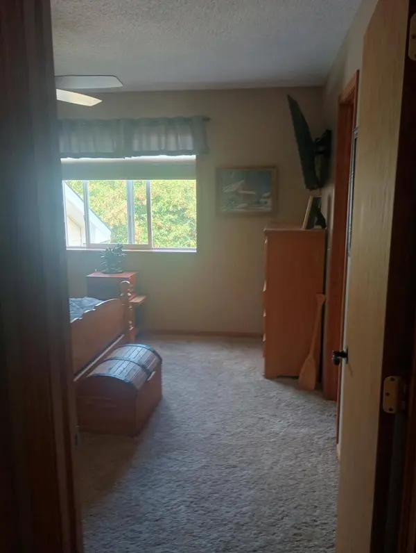 40533 Golden AVE, North Branch, MN 55056