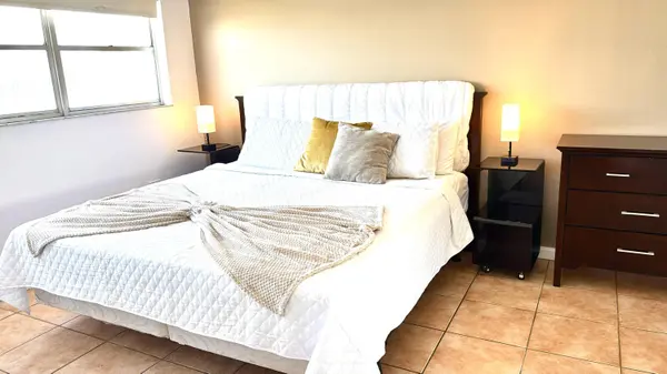 1881 Washington AVE #6h, Miami Beach, FL 33139