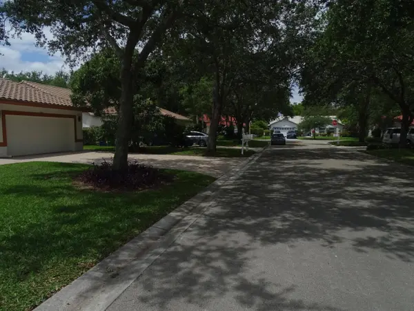 10144 NW 23rd CT, Coral Springs, FL 33065