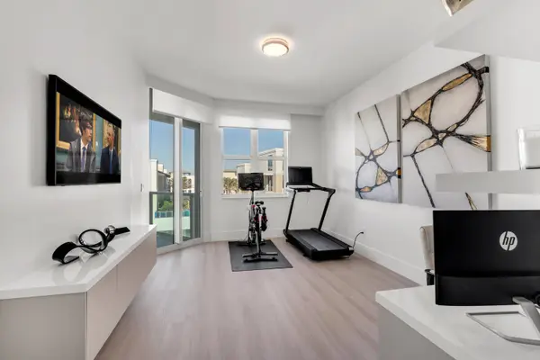 500 SE Mizner BLVD #A902, Boca Raton, FL 33432