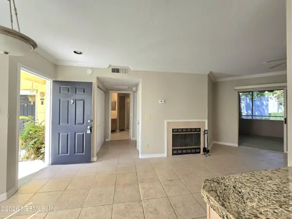 1800 THE GREENS WAY #107, Jacksonville Beach, FL 32250