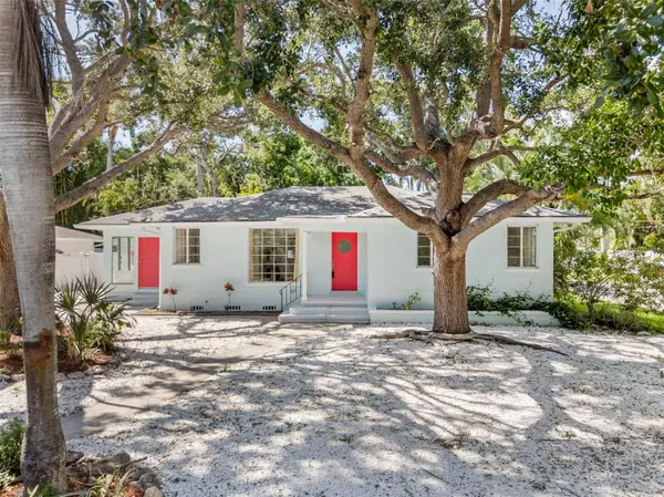 2002 VIRGINIA DR, Bradenton, FL 34205