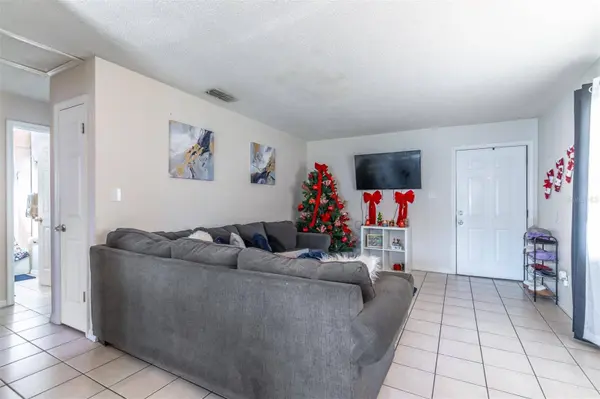 2433 CHASE AVE, Sanford, FL 32771