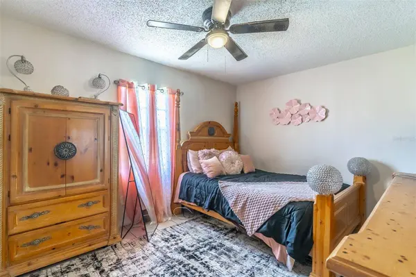 2433 CHASE AVE, Sanford, FL 32771